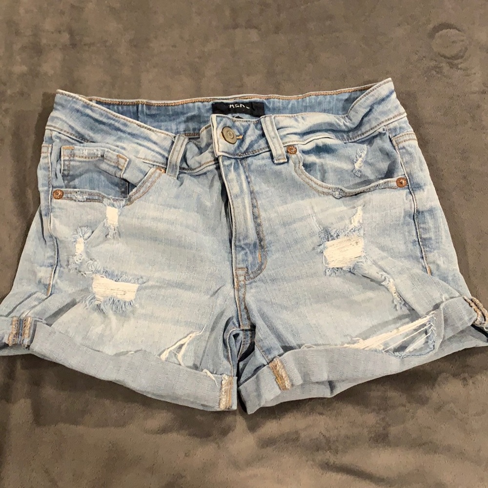 Low rise Aero shorts size 10